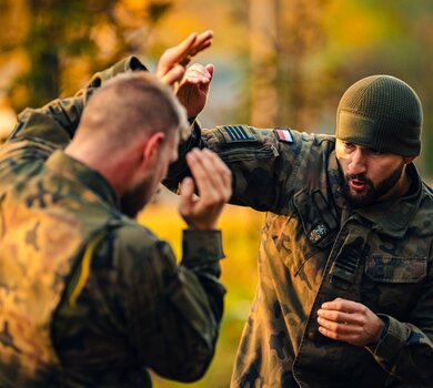 Walka wręcz, tory przeszkód – szkolenie specjalistyczne w CSWOT
