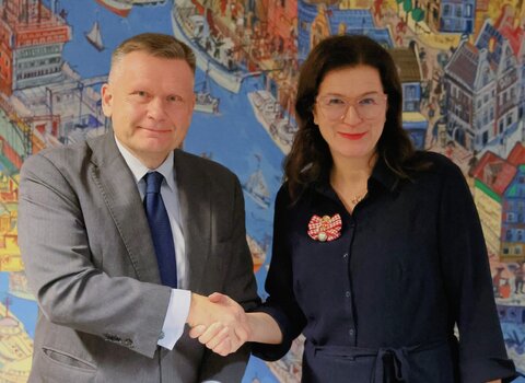 waldemar ossowski i prezydent aleksandra dulkiewicz fot dominik paszlinski pion