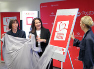 Razem można więcej. Wyjątkowy znaczek Poczty Polskiej i Szlachetnej Paczki