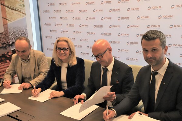 KGHM renews long-term syndicated credit facility in the amount of USD 1,5 bn