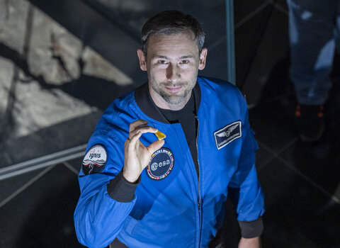 Bursztyn wrócil z kosmosu, fot  Piotr Wittman, mat  gdansk pl (2)