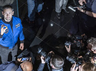 Bursztyn z kosmosu wylądował w Gdańsku. Astronauta przekazał go Muzeum