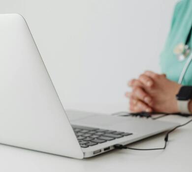 IP 4 konsultacje lekarskie i 9 badań w 2025 r