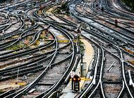 Mocny wzrost PKB, niska inflacja i dalsze obniżki stóp procentowych – prognozy ekonomistów ING na 2026 r.