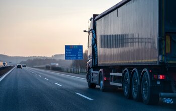 Rynek pojazdów ciężarowych i transportu w 2026 roku – dane i prognozy