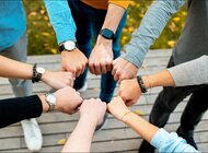 21 projektów, setki tysięcy odbiorców. Fundacja PZU walczy z dezinformacją wśród młodych