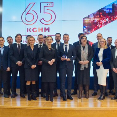 Obligacje KGHM serii D wprowadzone do obrotu na warszawskim rynku Catalyst (6)