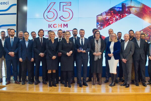 Obligacje KGHM serii D wprowadzone do obrotu na warszawskim rynku Catalyst (6)