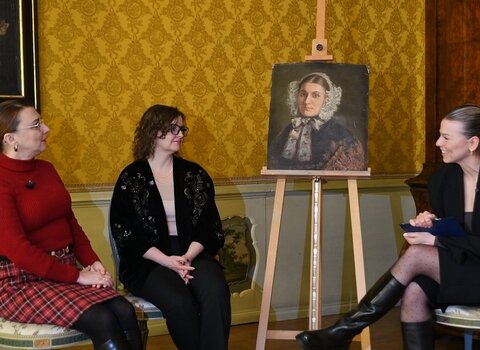Podcast wprost z Muzeum  Od lewej Dorota Powirska, dr Magdalenia Mielnik i Sandra Bożewicz, mat  Muz