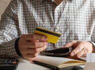 Millenialsi napędzają popyt, a Zetki nie wierzą w technologię elektryczną. Jak wygląda zakup samochodu w 2026?