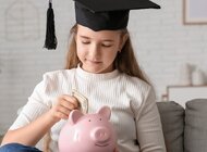 Dlaczego problemy z pieniędzmi zaczynają się wcześnie – i co ma z tym wspólnego edukacja finansowa?