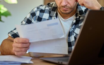 Wezwanie do zapłaty w skrzynce i co dalej? Najistotniejsze kroki, które warto podjąć