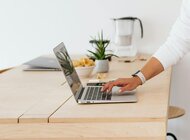 Polki na tle Europy: solidne w płaceniu rachunków, słabsze w gromadzeniu oszczędności