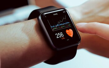 Renesans relacji bezpośrednich: Polacy stawiają na rozmowę. Wyniki badania