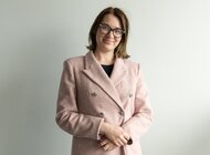 „Spłacam, a niczego nie ubywa”. Jak zadbać o finanse na starcie kariery? Rozmowa z dr Pauliną Wyszyńską-Ślufińską