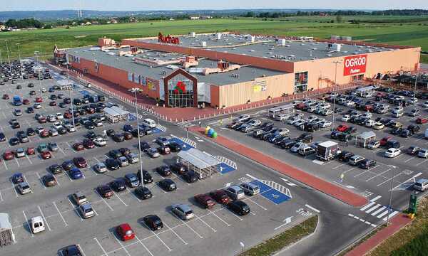 Auchan group