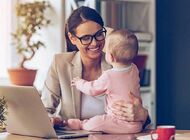 Mama wraca do gry. 62 proc. Polek przyznaje, że rodzina wpłynęła na ich decyzje zawodowe, połowa jest głową rodziny