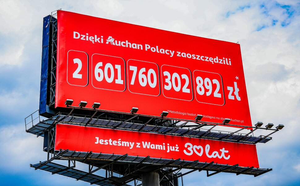 Przez 30 lat Polacy zaoszczędzili z Auchan 2,6 biliona. Licznik wciąż rośnie