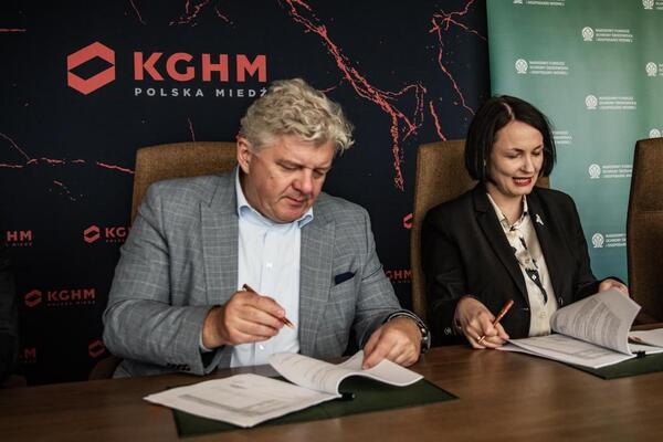 KGHM podpisał umowę z NFOŚiGW (4)