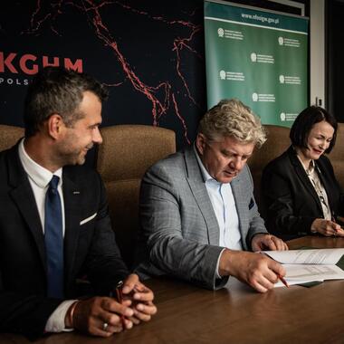 KGHM podpisał umowę z NFOŚiGW (3)