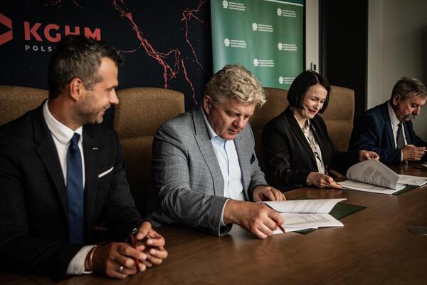 KGHM podpisał umowę z NFOŚiGW (3)