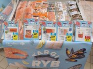 „Z wody prosto na Twój talerz” - Carrefour inwestuje w asortyment ryb i owoców morza