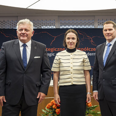 Podpisanie listu intencyjnego KGHM - BHP, Eliza Zeidler - Remigiusz Paszkiewicz - Brandon Craig