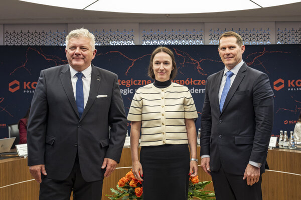 Podpisanie listu intencyjnego KGHM - BHP, Eliza Zeidler - Remigiusz Paszkiewicz - Brandon Craig