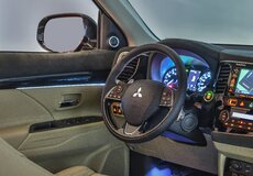 Mitsubishi_Outlander_Caligraphy_stud_2017 (62).jpg