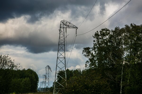 Energetycy Enei Operator przywrócili zasilanie u ok. 600 tys. Odbiorców (6).jpg