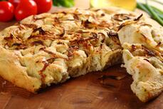 Cebulowa Focaccia.jpg