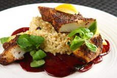 Halibut w pyle prawdziwkow z risotto z peczaku 0.JPG