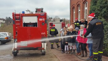 Fundacja Amicis jak Święty Mikołaj