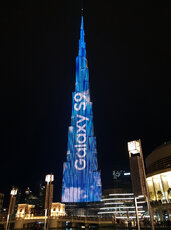 Galaxy_S9_S9+_Burj_Khalifa_1.jpg