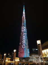 Galaxy_S9_S9+_Burj_Khalifa_2.jpg