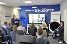 Samsung Inkubator.jpg