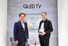 Samsung QLED Ambient Mode Competition 1.jpg