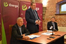 briefing prasowy Energi Kogeneracji - przemawia prezes Krzysztof Żochowski.JPG