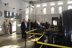 Zwiedzanie elektrowni wodnej w Straszynie na rzece Raduni 1.JPG