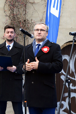 Leszno świętuje niepodległość nowym patriotycznym muralem (5).JPG