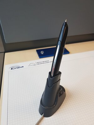 Cyfrowe długopisy w Enei Operator (1).jpg