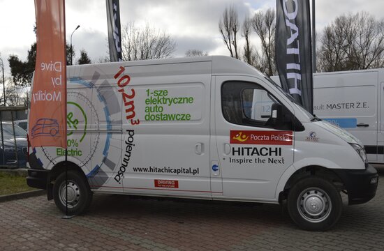 Poczta Polska _ testy aut elektrycznych o ładowności do 800 kg (1).jpg 