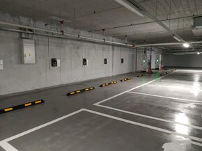 GreenWay Polska uruchomił hub – czyli wielostanowiskową stację – ładowania aut elektrycznych. 