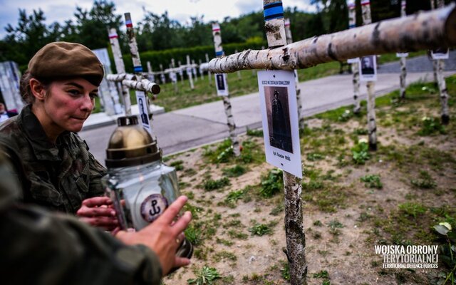 To wyraz naszego hołdu dla pomordowanych bohaterów