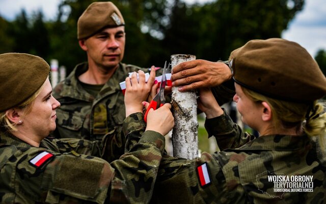 To wyraz naszego hołdu dla pomordowanych bohaterów