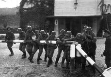 Germans_at_Polish_Border_(1939-09-01).jpg