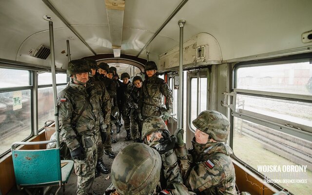 Żołnierze WOT szkolili się pod okiem strażaków