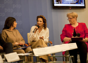 12.Konferencja Obserwuj Kwiat Kobiecosci_Fot. Katarzyna Gołąbska Photograph.jpg