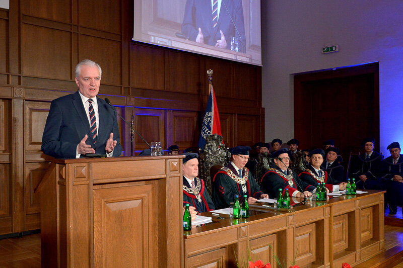 Po inauguracji Centrów Badawczych odbyło się uroczyste posiedzenie Senatu Politechniki Gdańskiej z udziałem Jarosława Gowina, wicepremiera, ministra nauki i szkolnictwa wyższego
