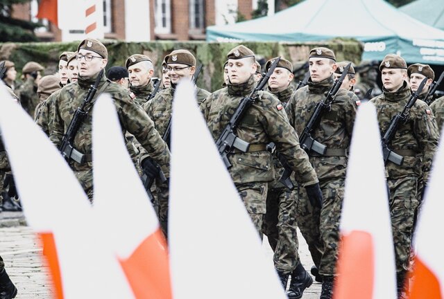 Inowrocław. Przysięga żołnierzy 8 Kujawsko - Pomorskiej Brygady OT